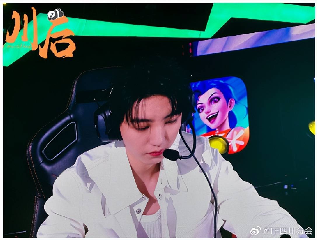 拒绝"快闪"！明星玩家为何选择在LOL手游"定居"