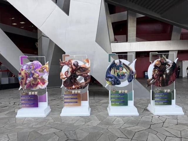 今晚,鸟巢,王者荣耀KPL年度总决赛!现场直击